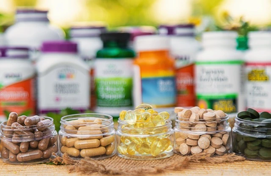El auge de los suplementos alimenticios: ¿Qué buscar al leer una etiqueta nutricional y cómo evitar falsificaciones?