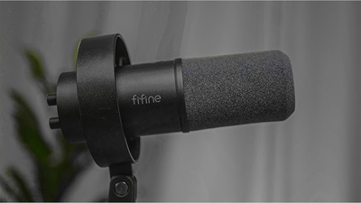 El rival de los gigantes: Por qué el Fifine K688 es el "Shure SM7B Killer" para presupuestos inteligentes