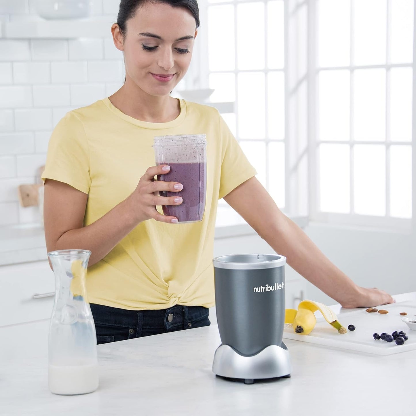 Nutribullet Personal Blender for Shakes, Smoothies, Food Prep, and Frozen Blending, 24 Ounces, 600 Watt, Gray, (NBR-0601)