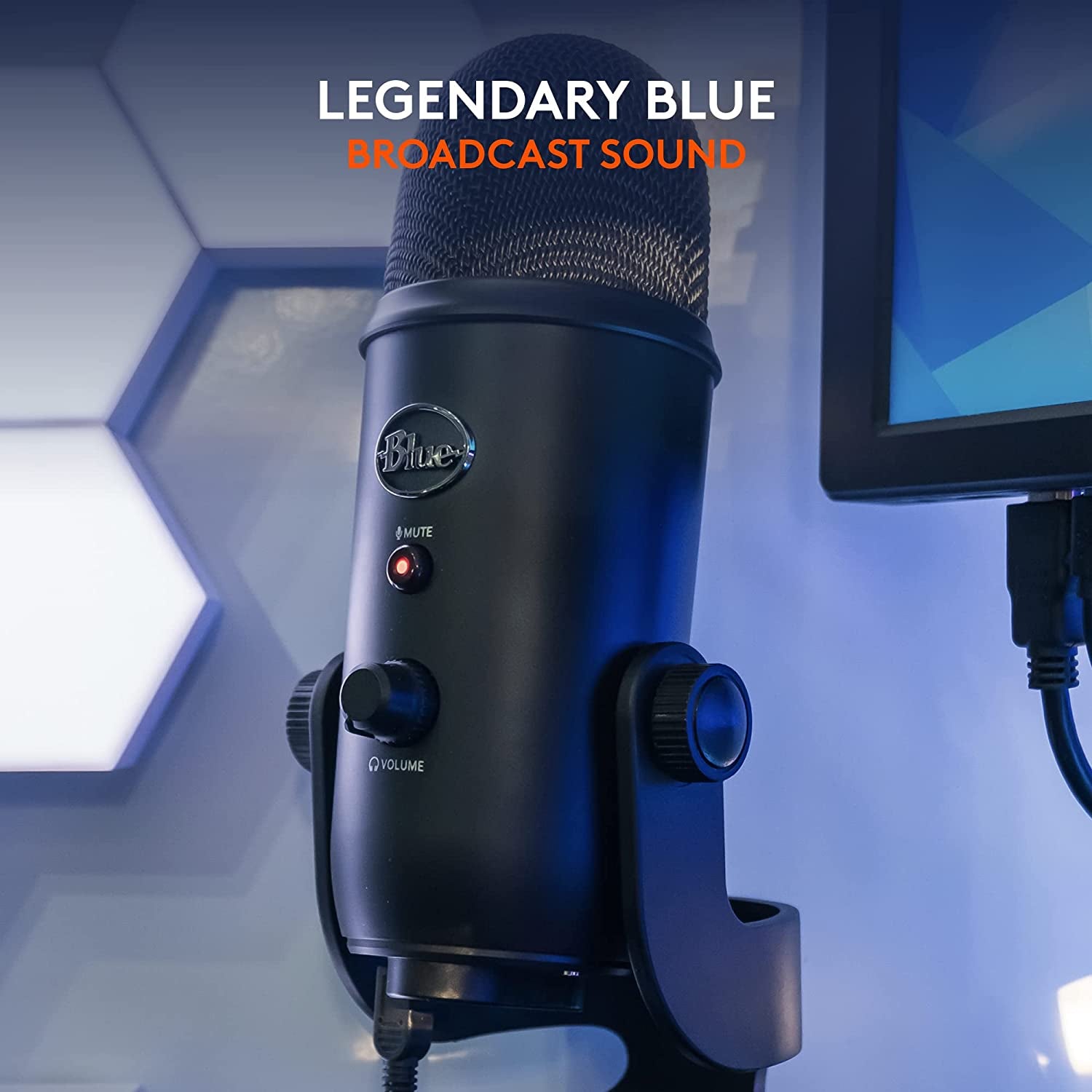 Logitech for Creators Blue Yeti USB Microphone for Gaming, Streaming, Podcasting, Twitch, Youtube, Discord, Recording for PC and Mac, 4 Polar Patterns, Studio Quality Sound, Plug & Play-Blackout