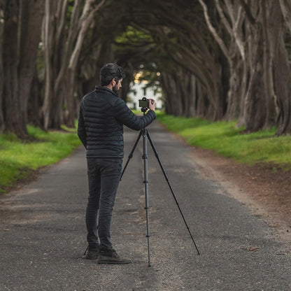 Peak Design Travel Tripod (Carbon Fiber) Ultra-Portable, Stable and Compact Professional Camera Tripod