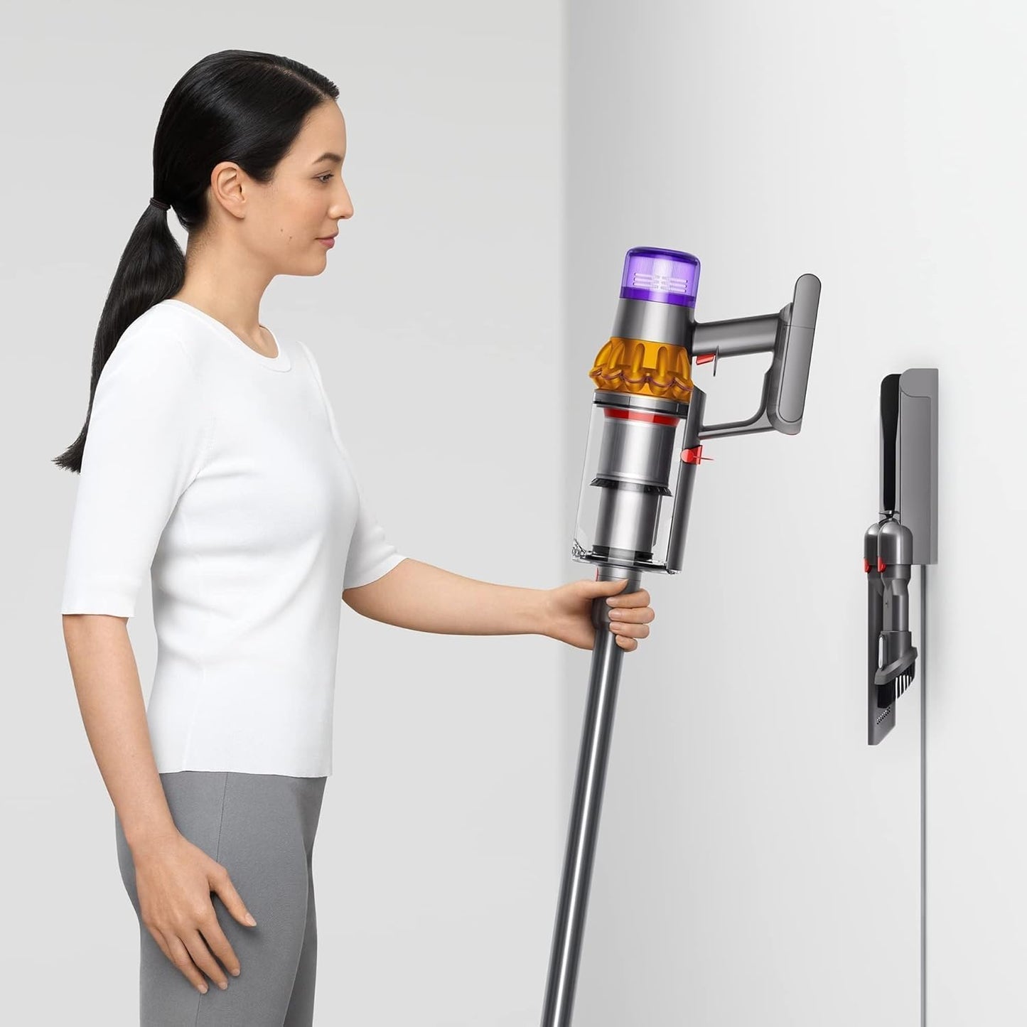 Dyson V15 Detect Cordless Vacuum Cleaner, Multicolor, 10.5"L X 9.8"W X 49.6"H